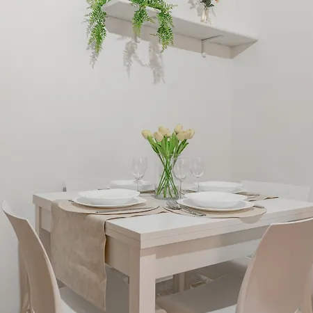 H11 Casa Holly Parcheggio - شقة سانريمو