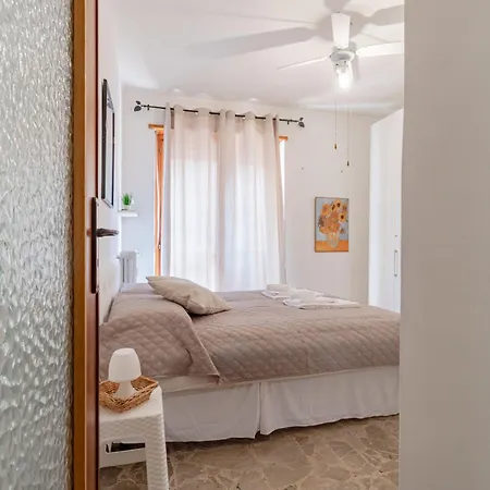 H11 Casa Holly Parcheggio - سانريمو